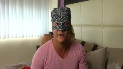 Angeles hammering A Fan