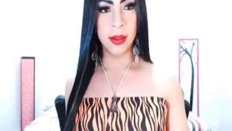shemale Strokes Her weenie On web camera