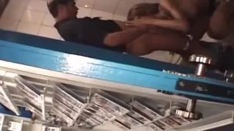 Intriguing that babe-Male Model Gives oral enjoyment-job In The latrine Of A Porn Shop