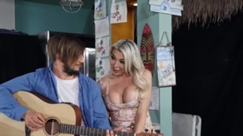TransAngels: American Aubrey Kate cumshot