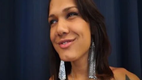 Deborah Tavares bonks he raw