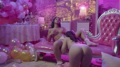 Muses: Hyper-Lesbian Passion with Jane Wilde