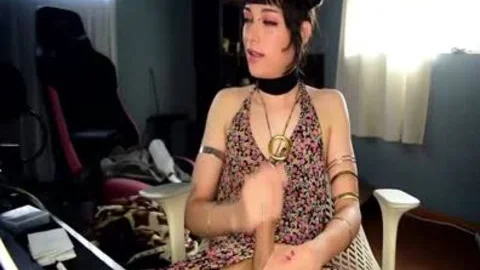 fine t-girl mistresse Pulling Her long rod