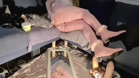 Pink Maid ass Vibe Training - Handsfree piddle And cum (lengthy)