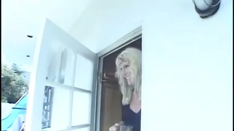 mature CD receives anal pleasure