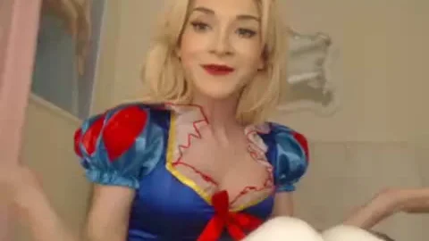 Cassie B. Lost Files-  Snow White With A 10-Pounder