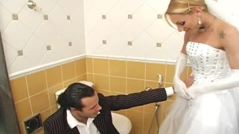 shemale Bride bonks superlatively wild man previous to Wedding